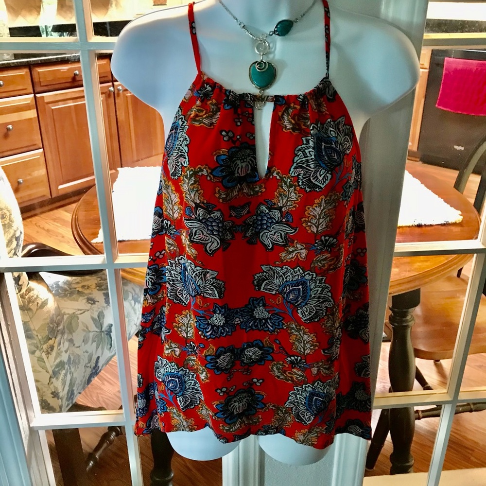 Bright fun airy top !!